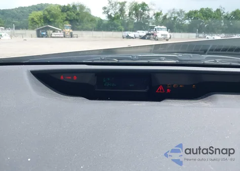 2005 Toyota Prius from USA, damaged, VIN JTDKB20U953091888